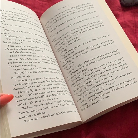 2/$20 “The Help” book/novel by Kathryn Stockett - Picture 6 of 6